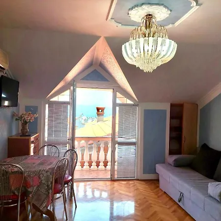 Ivec Apartment *