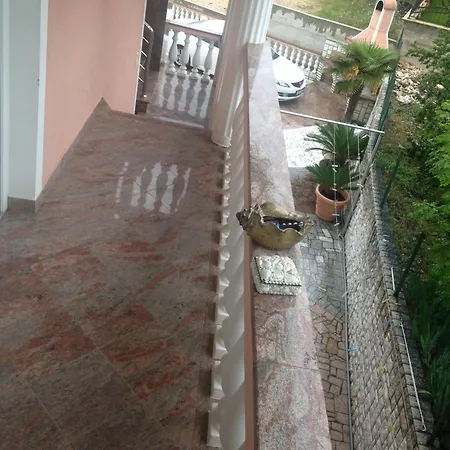 Ivec Apartment Malinska